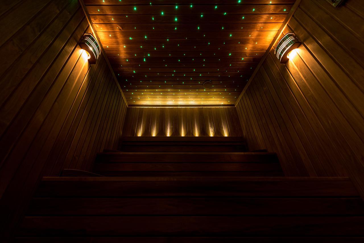Sfântu-Gheorghe Fidelitas Hotel מראה חיצוני תמונה